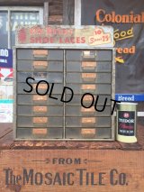 Vintage Old Hickory Shoe Lace Store Display Cabinet (AL9457)