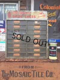 Vintage Old Hickory Shoe Lace Store Display Cabinet (AL9457)