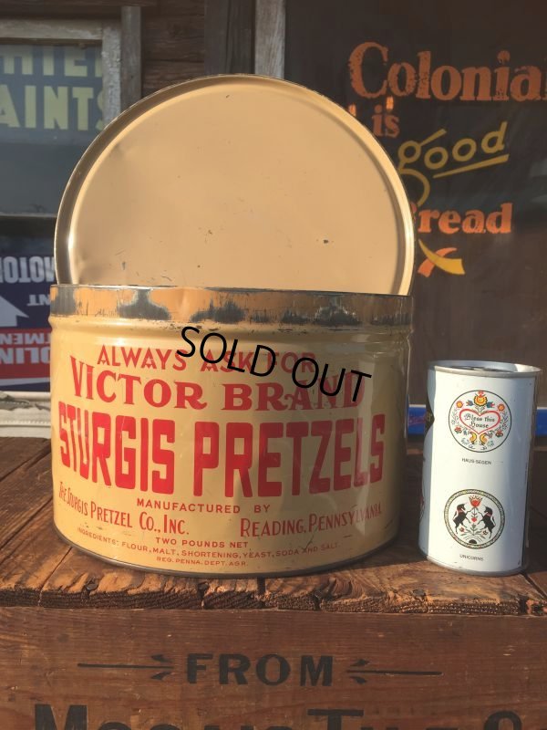 画像1: Vintage Tin Victor Brand Sturgis Pretzels Can (AL9681)