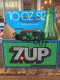 Vintage Soda 6 Pac bottles Cardboard carrying case 7UP (AL0103)