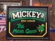 画像2: Vintage Mickeys Malt Liquor The Mean Green Lighted Beer Sign (AL1125) (2)