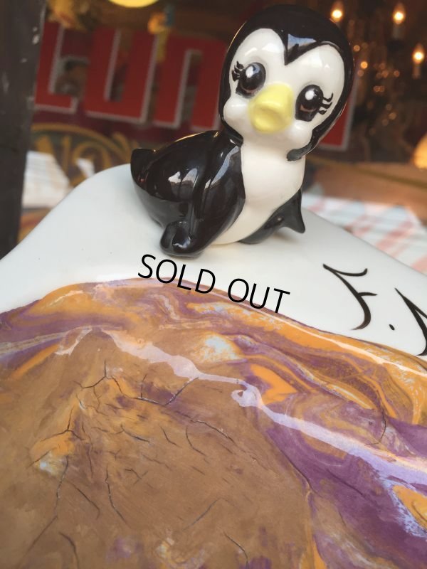 画像2: Vintage Ceramic Penguin Cigarette Ashtray (J125)