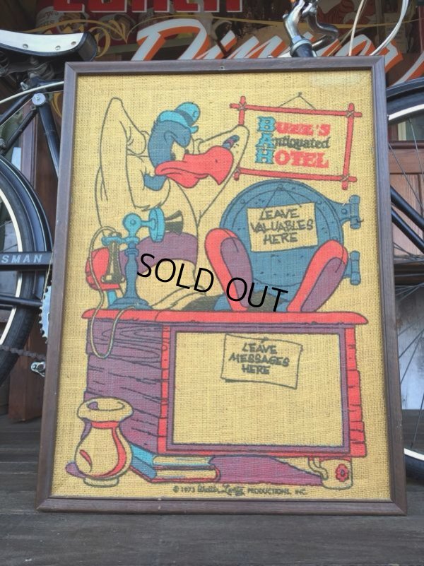 画像1: 70s Vintage Walter Lantz Buzz's Antiquated Hotel Burlap Message Board (J126)