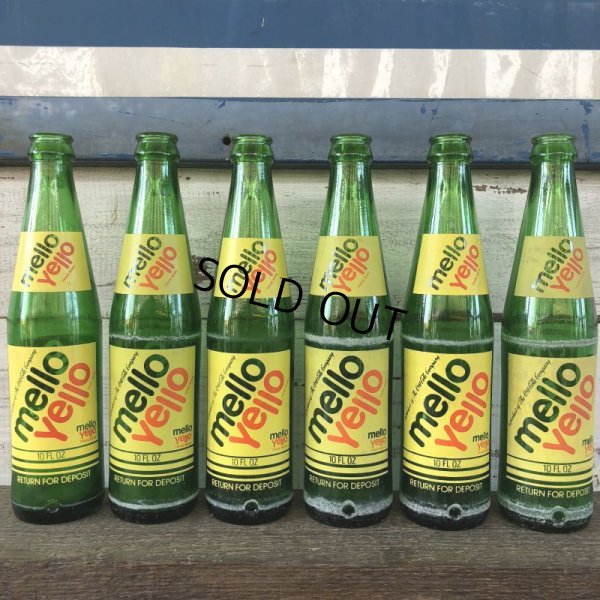 画像1: Vintage Soda Glass Bottle Mello Yello (J243)