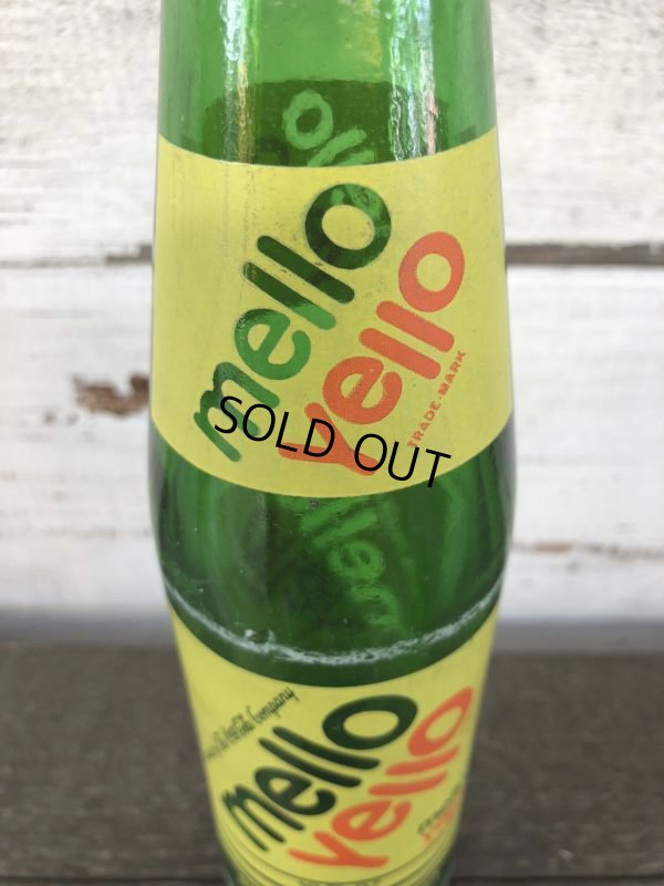 画像8: Vintage Soda Glass Bottle Mello Yello (J243)