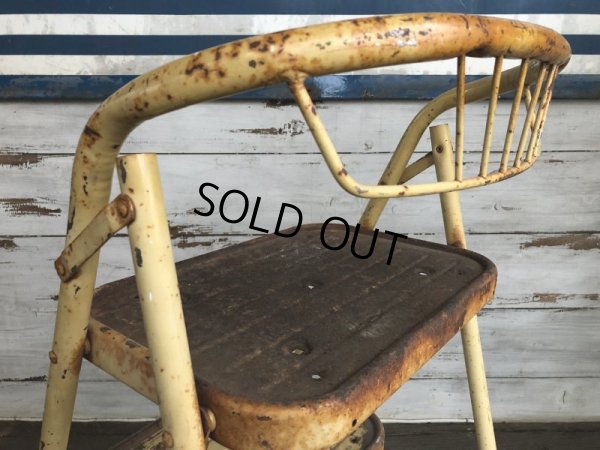 画像7: Vintage Folding Step Stool Chair Yellow (J255)  