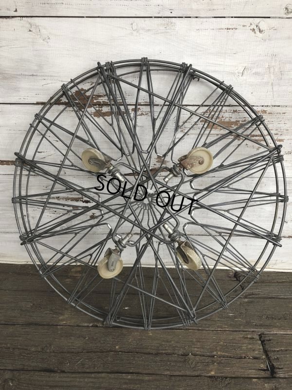 画像8: Vintage Wire Laundry Basket (J285)