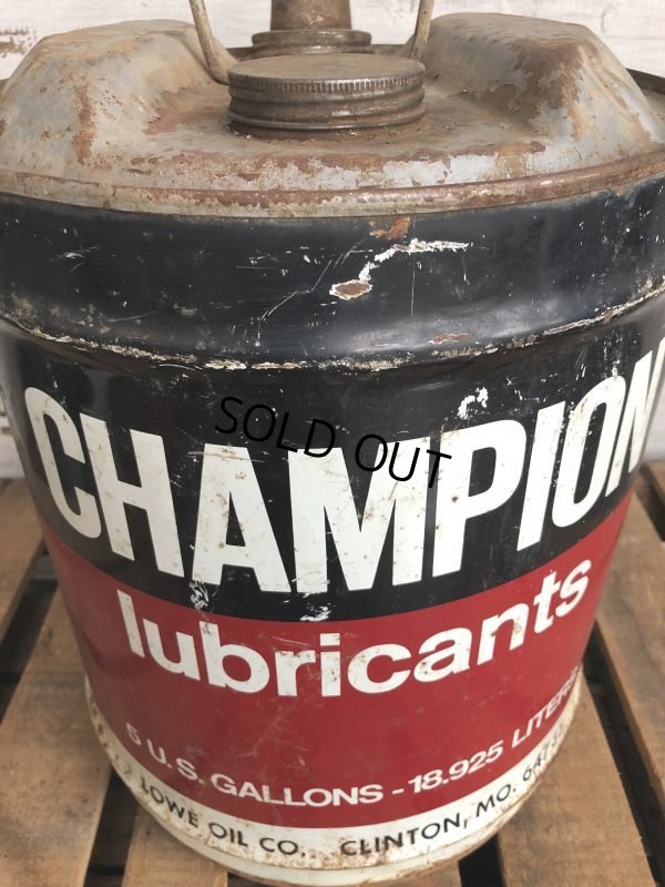画像9: Vintage Champion 5 GAL Gas Oil Can (J300)  