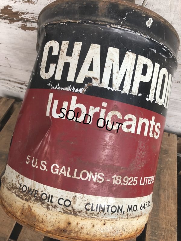 画像8: Vintage Champion 5 GAL Gas Oil Can (J300)  