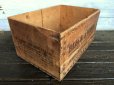 画像2: Vintage Black & White Scotch Whisky  Wooden Crate (J323) (2)