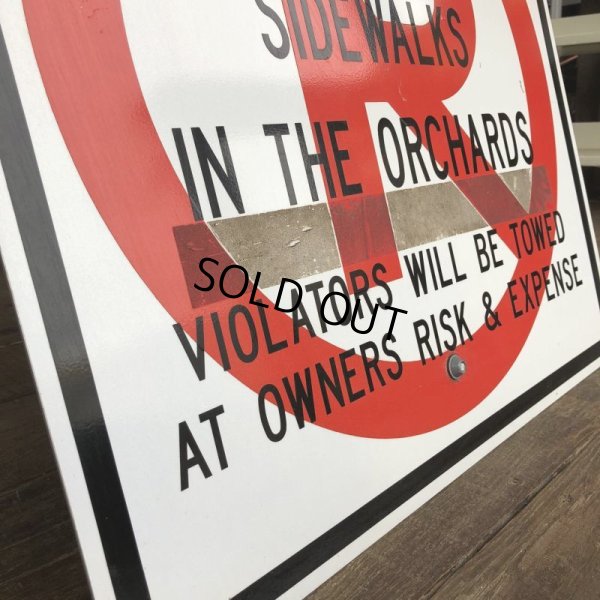 画像4: Vintage Road Sign NO VEHICLE PARKING (J331)  