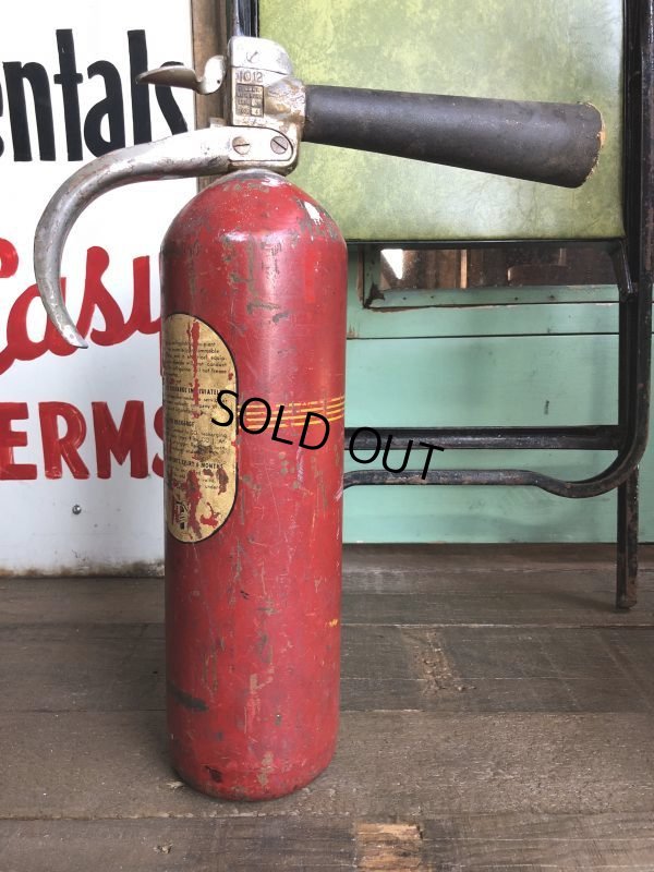 画像2: Vintage Randolph 4 Fire Extinguisher (J412)