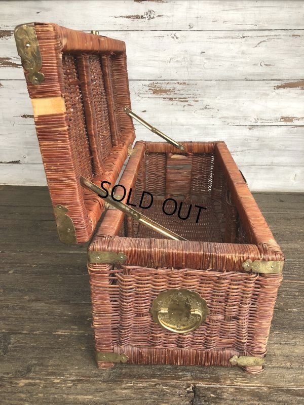 画像4: Vintage Wicker Trunk Chest Basket Large Size (J439)