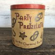 画像1: Vintage Party Pretzel Tin Can (J453) (1)