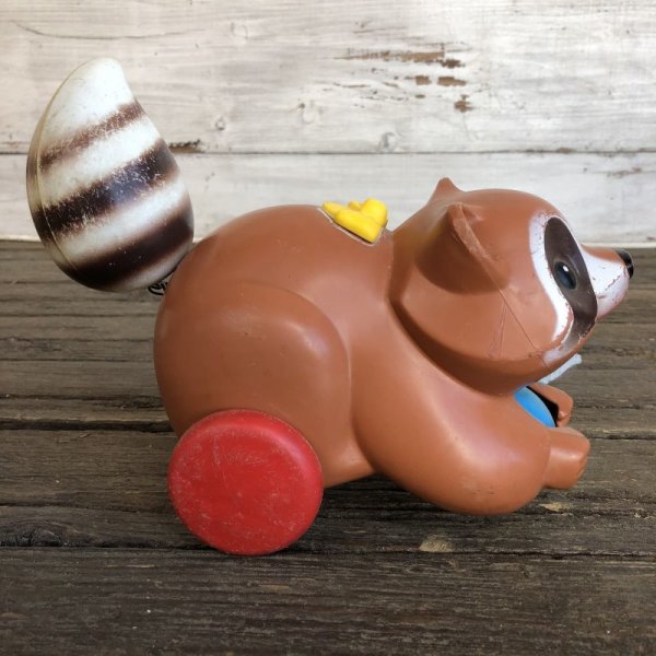 画像2: Vintage Fisher Price Pull Toy Raccoon (J696)