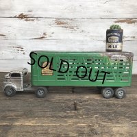 50s Vintage Structo Farms Cattle Trailer Truck (J036) 