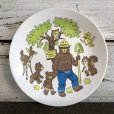 画像1: Vintage Smokey The Bear Plastic Plate (J839) (1)