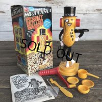 70s Vintage Mr.Peanuts Peanut Butter Maker (J906)