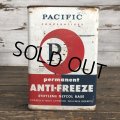 Vintage Oil Can Pacific Antifreeze One U.S. Gallon (J950) 