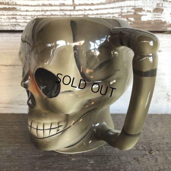 画像2: Vintage Pirates House Skull Mug (S034)