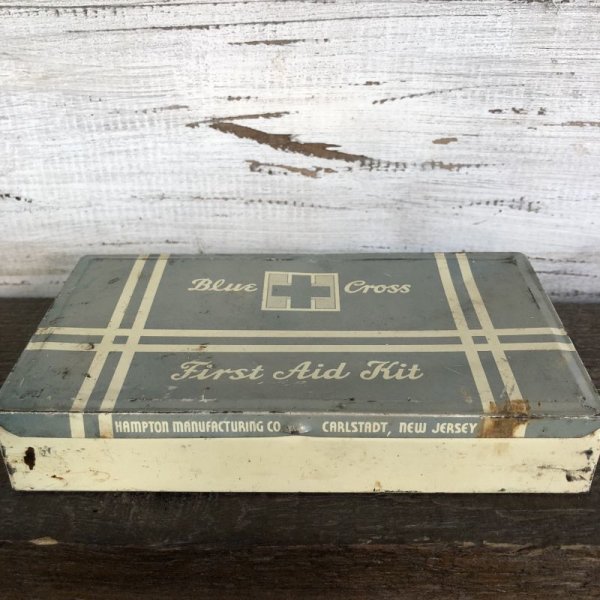 画像2: Vintage Blue Cross First AID Kit Can  (S123）