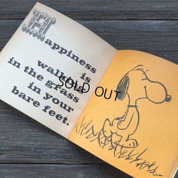 画像7: Vintage Book Snoopy Happiness is a warm puppy (S140)