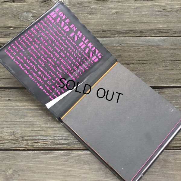 画像3: Vintage Book Snoopy Love is walking Hand in Hand (S142）