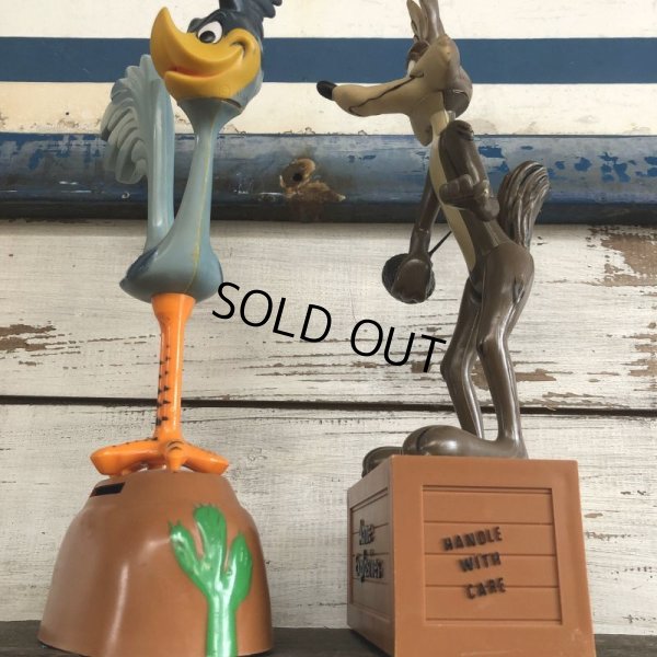画像10: Vintage Dakin Road Runnner & Wile E. Coyote Bank Set (S292)
