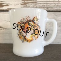 Vintage Fire King EXXON Esso Tiger D handle Mug (S352)