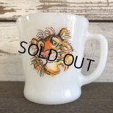 Vintage Fire King EXXON Esso Tiger D handle Mug (S351)