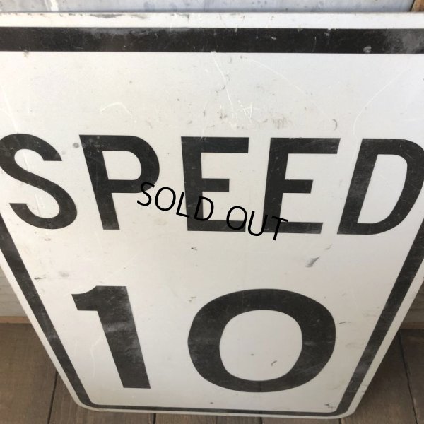画像2: Vintage Road Sign SPEED 10 (S389) 