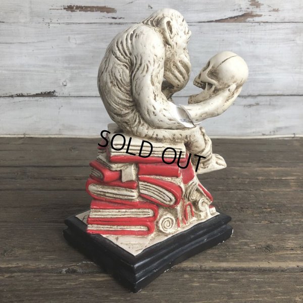 画像4: ※ご来店引き取り限定SALE※ Vintage Darwin Monkey On Books w/ Skull Chalkware Statue (S486)