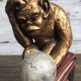 画像9: Vintage Darwin Monkey On Books w/ Skull Chalkware Statue (S485)