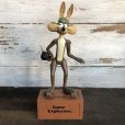 画像1: Vintage WB  W.E. Coyote Bank Figure R.Dakin (S691) (1)