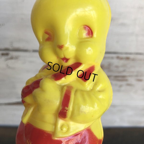 画像6: Vintage Bunny Plastic Shaker Baby Toy (S742)