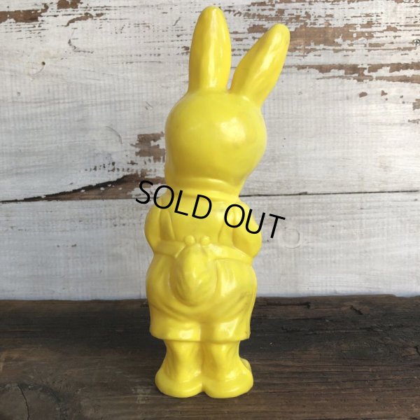 画像3: Vintage Bunny Plastic Shaker Baby Toy (S742)