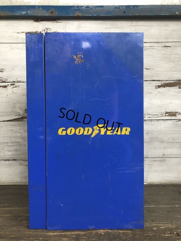 画像5: Vintage Goodyear Store Display Metal Cbinet (S915)