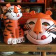 画像9: 60s Vintage Kelloggs Tony the Tiger Plastic Cookie Jar (S902)