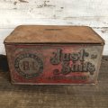 Vintage Just Suits Cut Plug Tabacco Tin (T006)