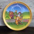 画像1: Vintage 1977 McDonalds Plastic Plate ...Cold April Showers! (T097)  (1)