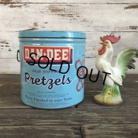 Vintage DAN DEE Pretzel 2 1/2 Pounds Tin Can (T140)