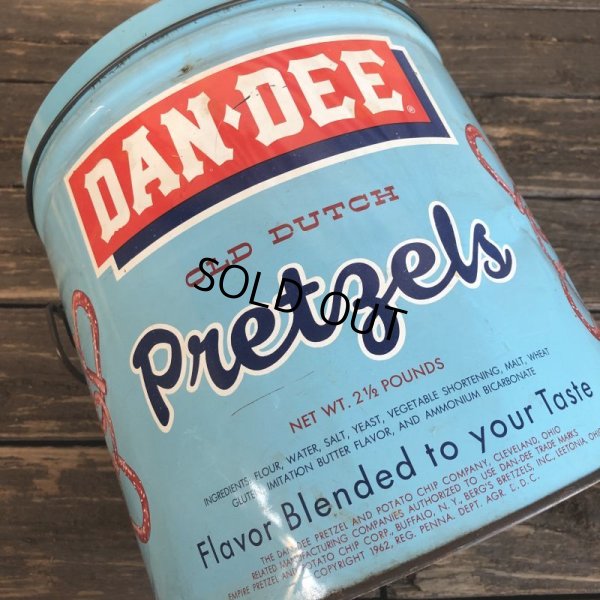 画像9: Vintage DAN DEE Pretzel 2 1/2 Pounds Tin Can (T140)