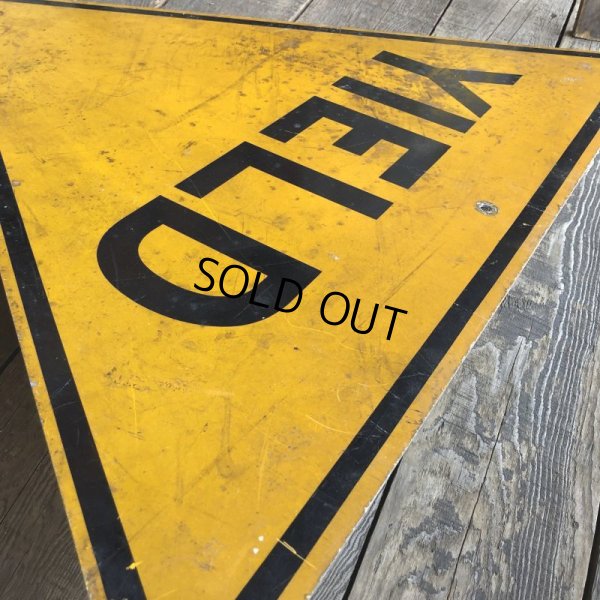 画像7: Vintage Road Sign YIELD (T221)