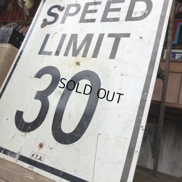 画像4: Vintage Road Sign SPEED LIMIT 30 (T229)
