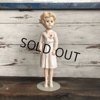 Vintage Red Cross Nurse Plastic Statue War Memorabilia 47cm (T309) 　