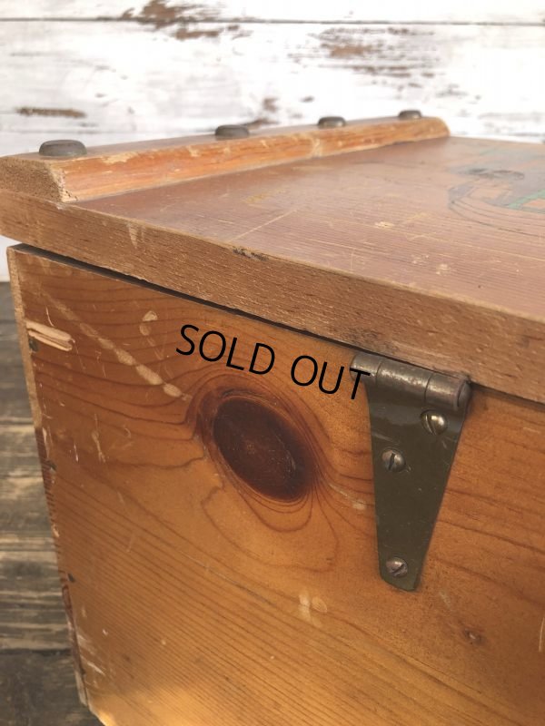 画像14: Vintage U.S.A Cowboy Wooden Chet Box (T369) 　