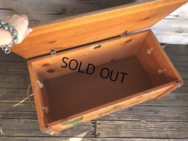 画像10: Vintage U.S.A Cowboy Wooden Chet Box (T369) 　