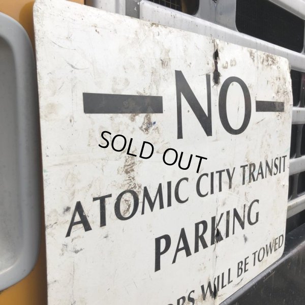 画像4: Vintage Road Sign NO PARKING (T372)