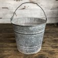 画像1: Vintage Metal Bucket (T404) (1)