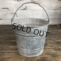Vintage Metal Bucket (T404)